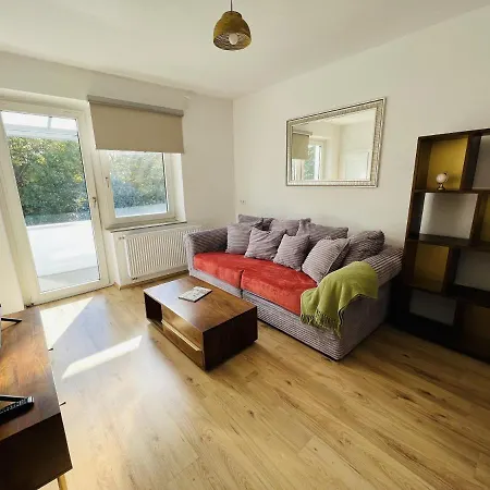 4 Appartments L 24 Beds L 11 Bedrooms L Fast Wifi Apartment Bochum