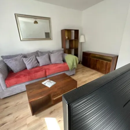 4 Appartments L 24 Beds L 11 Bedrooms L Fast Wifi Apartment *