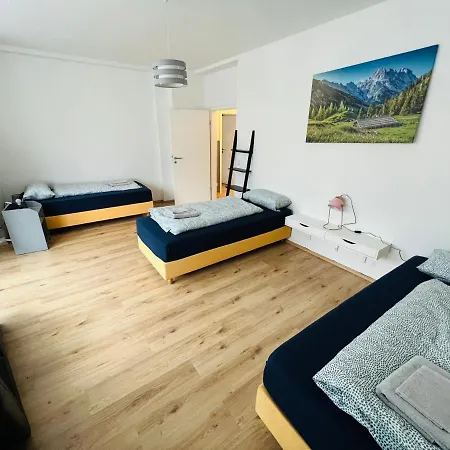 4 Appartments L 24 Beds L 11 Bedrooms L Fast Wifi Apartment *