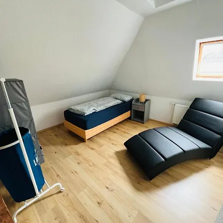 4 Appartments L 24 Beds L 11 Bedrooms L Fast Wifi Apartment