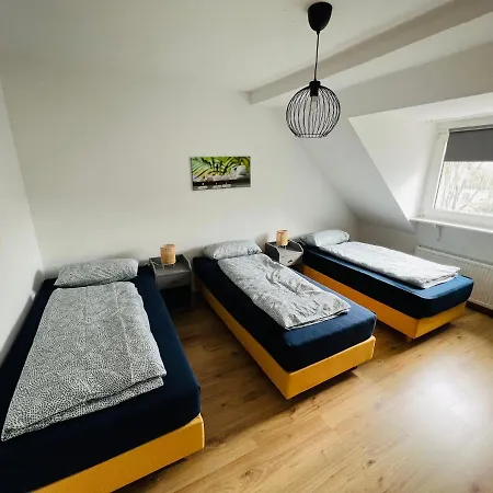 4 Appartments L 24 Beds L 11 Bedrooms L Fast Wifi