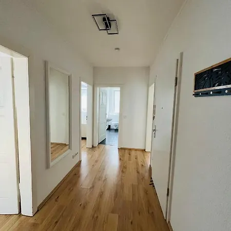 4 Appartments L 24 Beds L 11 Bedrooms L Fast Wifi Bochum