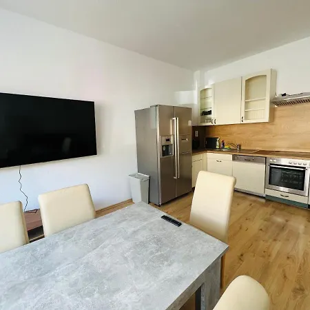 Apartment 4 Appartments L 24 Beds L 11 Bedrooms L Fast Wifi